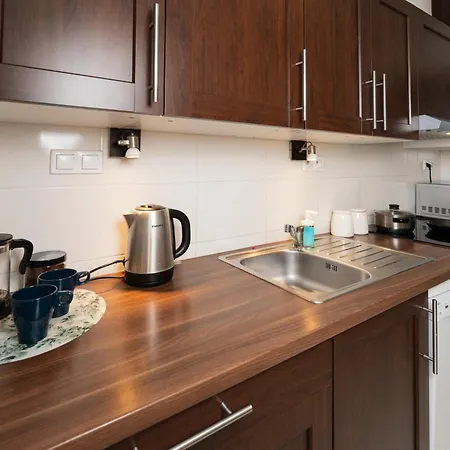 Watermelon Apartment With Parking City Center *