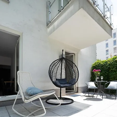 Watermelon Center Parking&terrace *