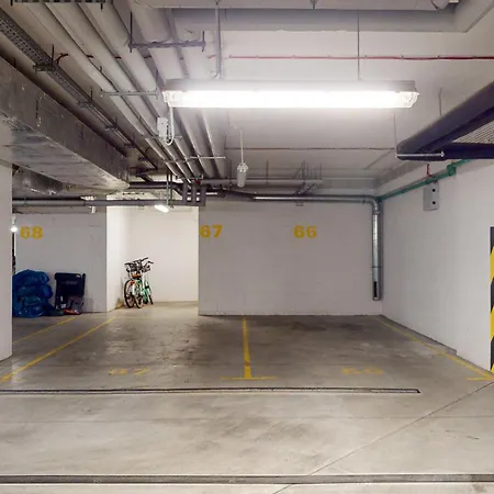 Watermelon Center Parking&terrace